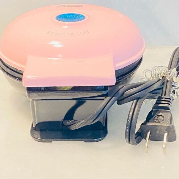 Dash Non-Stick Easy To Clean Mini Waffle Maker Pink Black Small - Picture 3 of 6